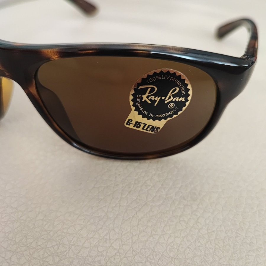 Ray-Ban Solglasögon RB 4351 710/73 59 17 140 3N