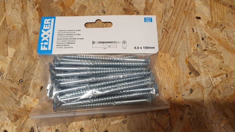 250 st oanvända försänkt förzinkad träskruv m/twist  cutter 6,0x100 mm. Torx 25