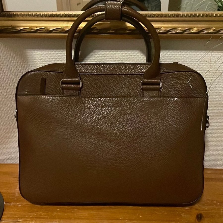 Bosun Grained Leather Briefcase Brown TIGER OF SWEDEN