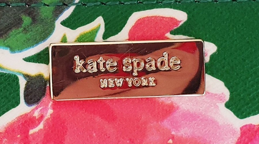 Kate Spade: Fin grön, blommig plånbok. Nyskick! Julklapp?