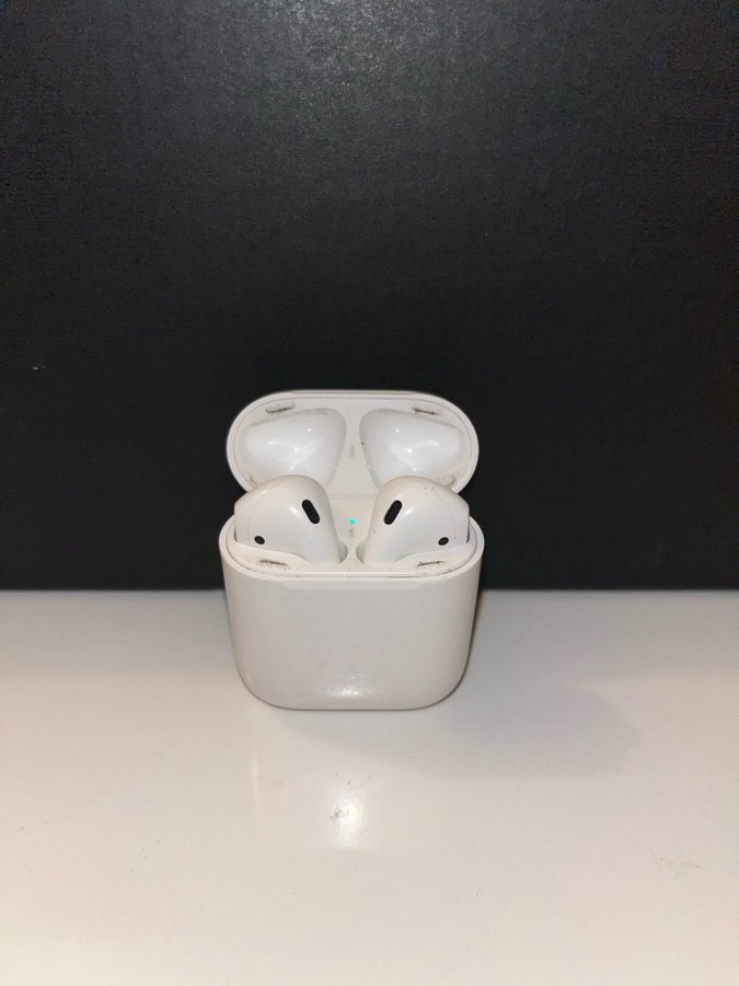 Apple air pods