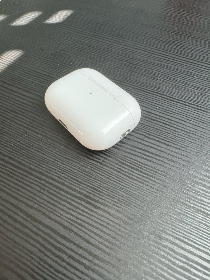 AirPods pro 3rd gen laddningsetui