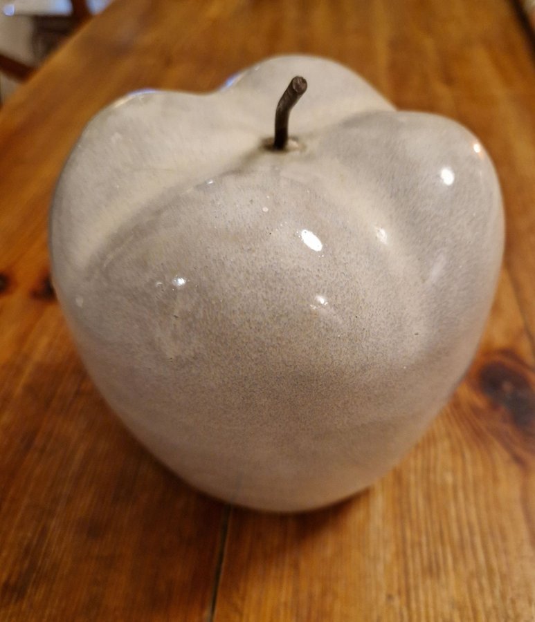 Keramiskt äpple