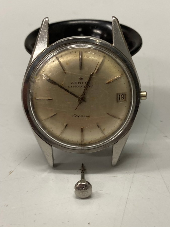 Zenith Automatic Captain herrur 348mm Saknar rotor och uppdragsaxeln är lös