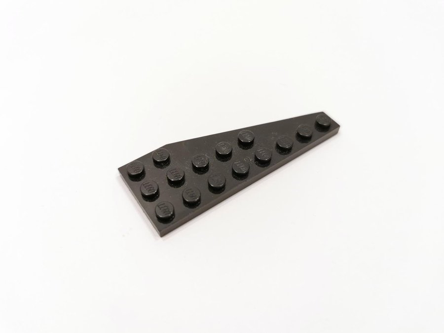 Lego - wedge - vinge - plate - vänster - 8x3 - part 50305 - svart