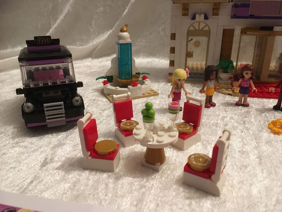 LEGO® Friends | Heartlake Grand Hotel | 41101