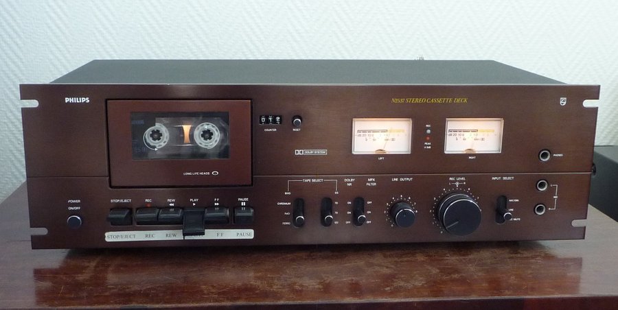 Philips N2517 /50 vintage stereo kassettdäck ny servad i mycket bra skick!