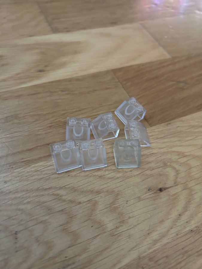 7st Lego Trans-Clear Slope 2x2 3039