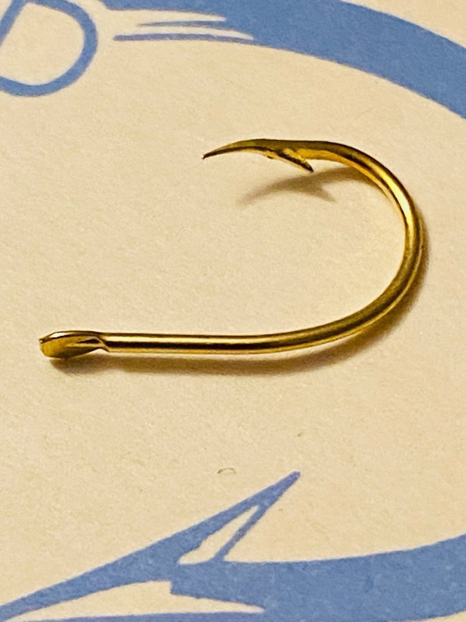 OBS Mustad guldplaterade special krokar! Nr6 Qual 289 H  100st i asken!