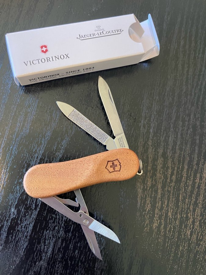 Victorinox fickkniv med trähandtag