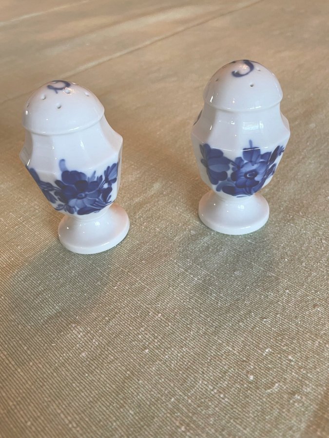 BLÅ BLOMST Kunglig Royal Copenhagen Salt Peppar Ströare Porslin Vintage