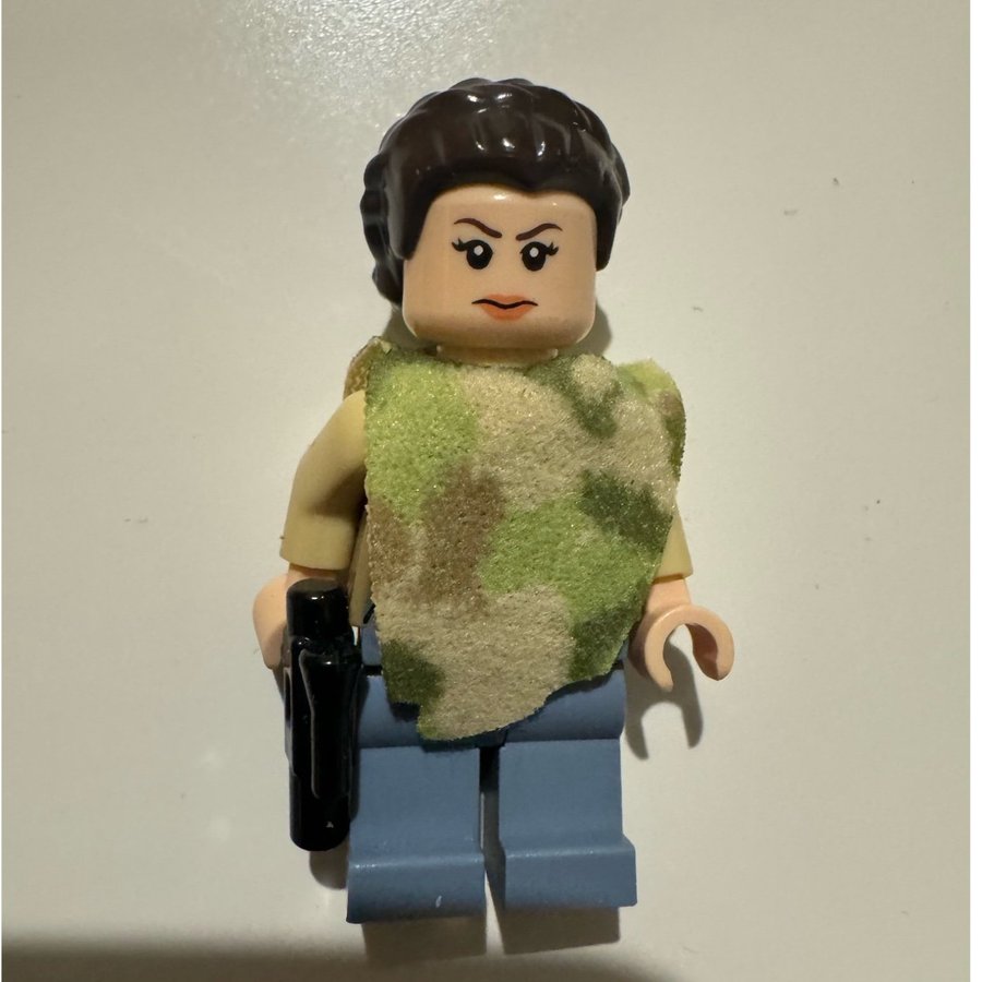 Lego Star Wars - sw0643 Leia camo cape