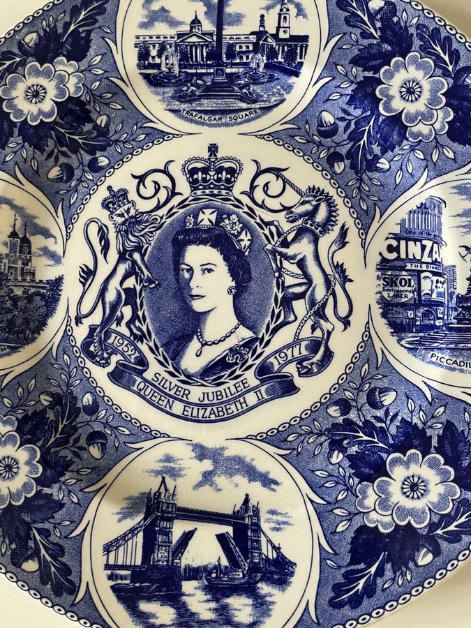 Silver Jubilee Plate - Queen Elizabeth II