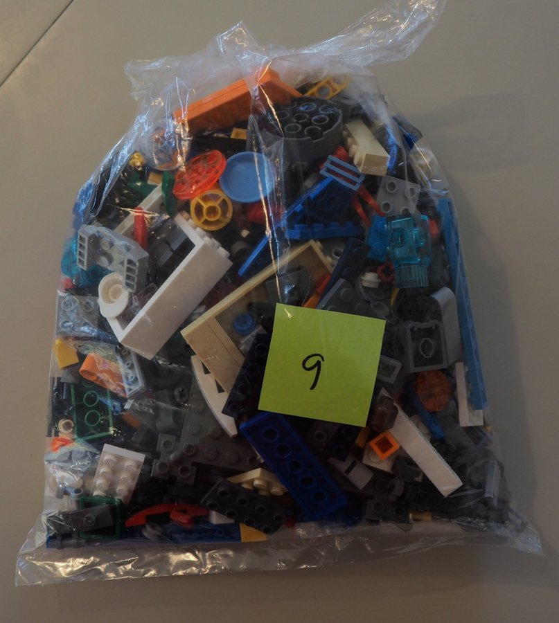 LEGO blandade delar 400 g (påse 9)