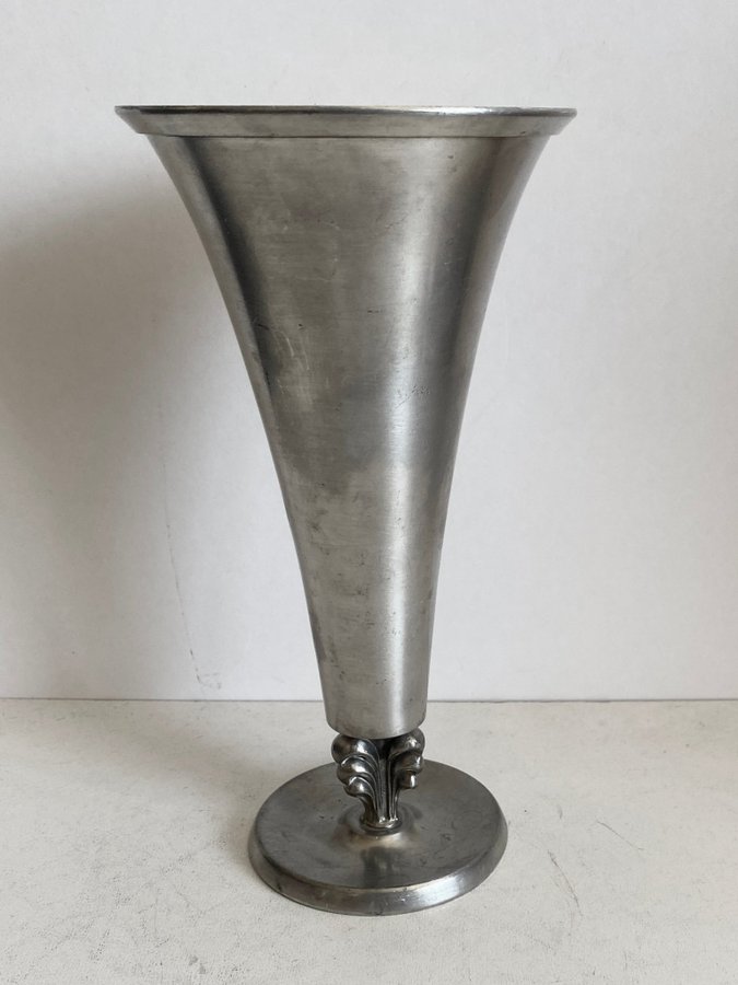 Vas GAB tennvas Art Deco Swedish Grace 1900-tal vintage Pewter vase 1930's