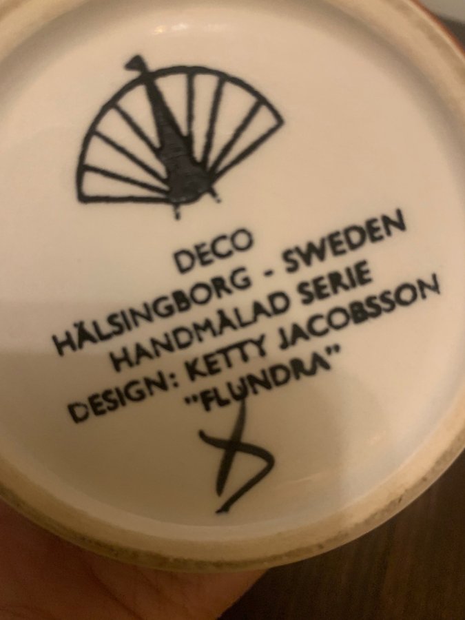 Deco Hälsingborg -Sweden handmålad Desing Kety Jacobsson skål med lock