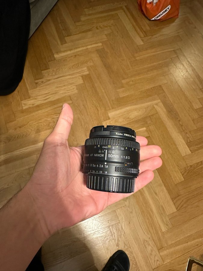 Nikon AF Nikkor 50mm 1:1.8 D