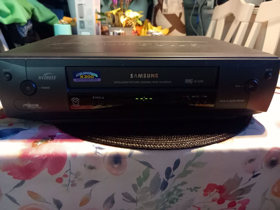 Samsung Video Cassette Recorder SV-220X 15W Fullt Fungera