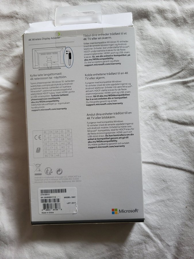 Microsoft 4K Wireless Display Adapter