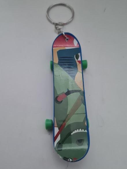 Nyckelring skateboard, blå