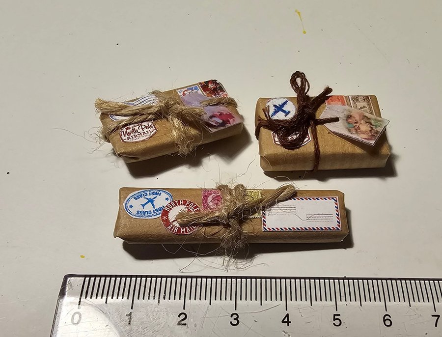 3st Postpaket / julhälsning till dockskåp / tittskåp NY