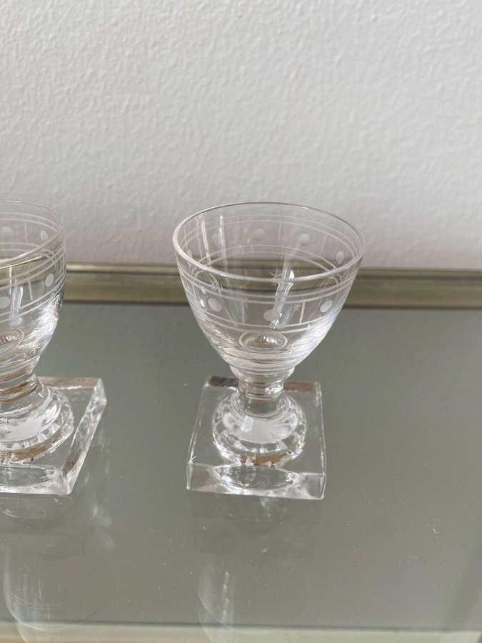 ’Likör glas ’ 1920-30 tal i fint skick 6 st .