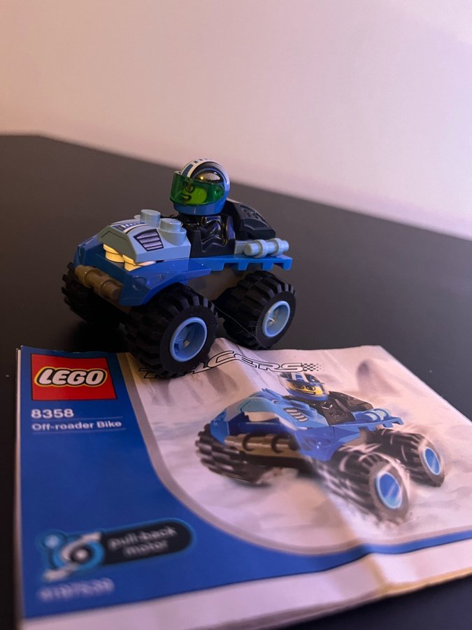 Lego Racers off-roader 8358 (2003)