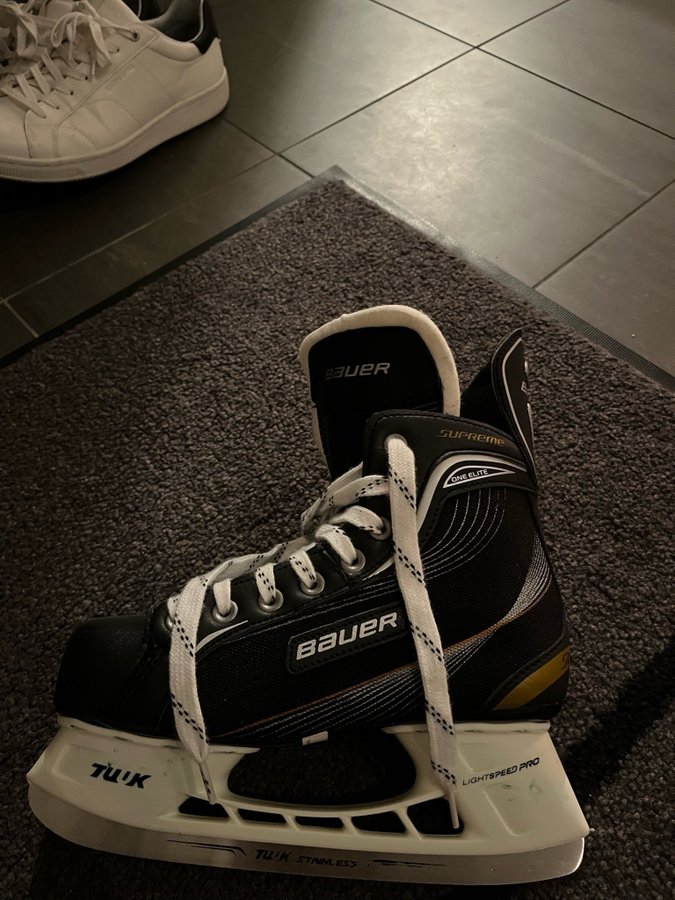 Bauer Supreme , Storlek 38,5