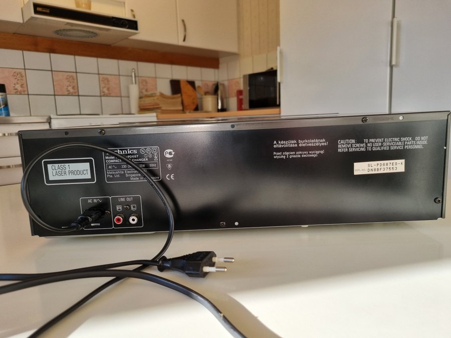 Technics CD-växlare SL-PD687 för 5 CD-skivor.