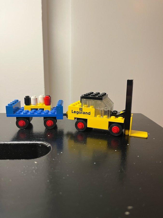 Lego - Fork Lift Truck and Trailer (652)