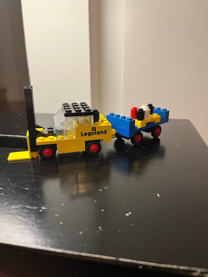 Lego - Fork Lift Truck and Trailer (652)