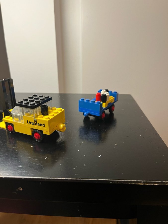 Lego - Fork Lift Truck and Trailer (652)