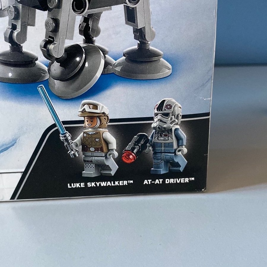 LEGO Star Wars 75298 AT-AT vs Tauntaun Microfighters