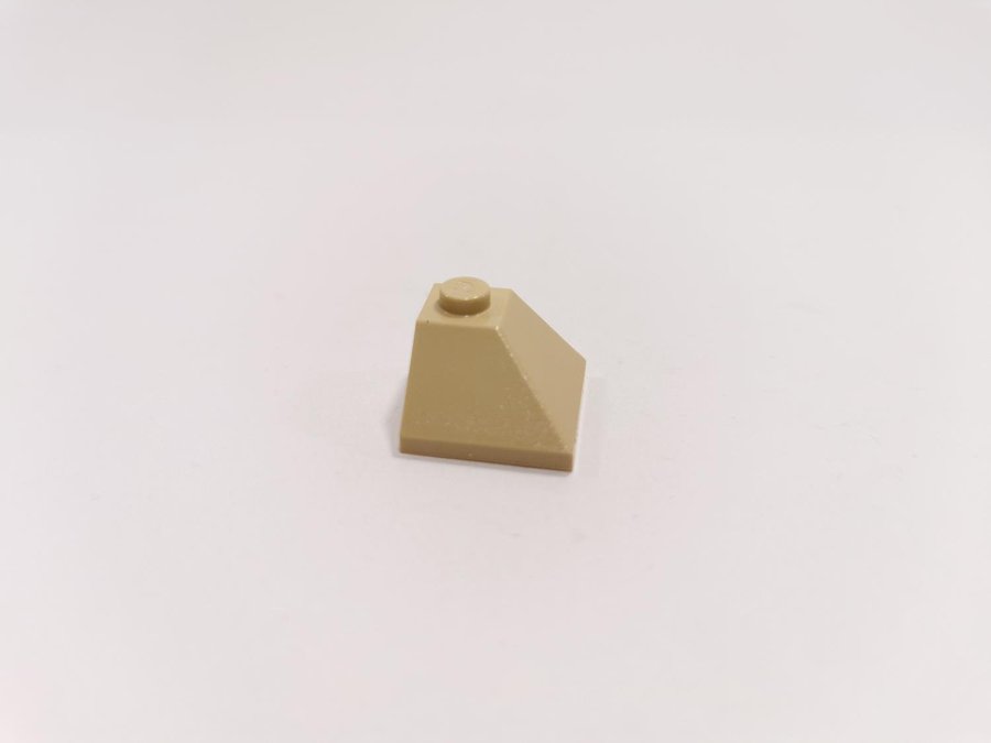 Lego - slope 45 - sned - tak - hörn - 2x2 - part 3045 - ljus biege (tan)