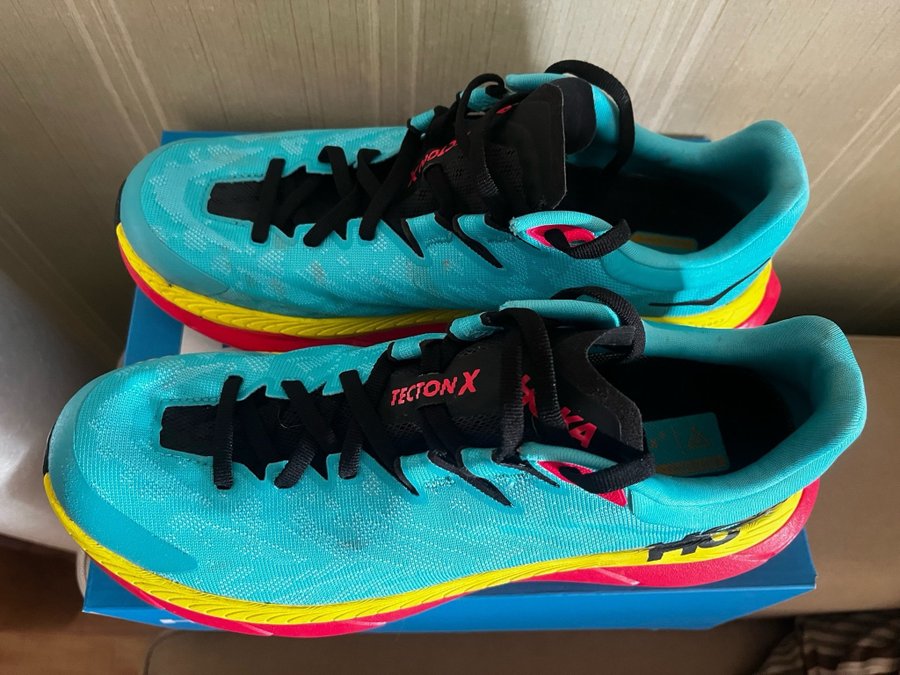 Hoka Tecton X 41 1:3