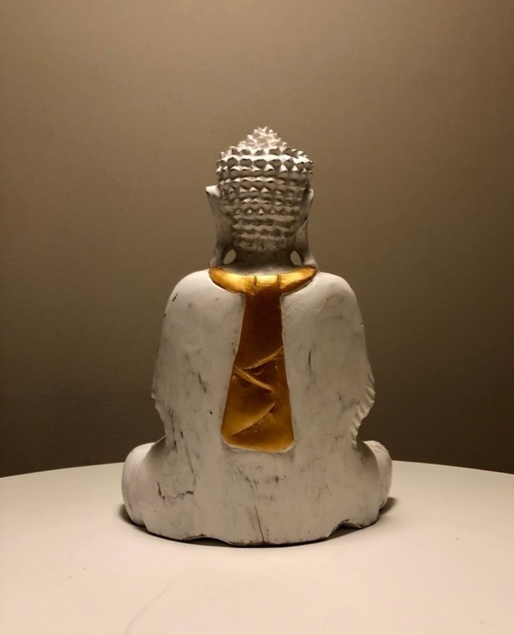 Ny - Buddha staty i trä - 30 cm - vit och guld - tillverkad för hand