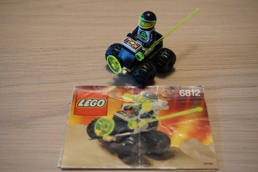 Lego Blacktron II 6812 Grid Trekkor