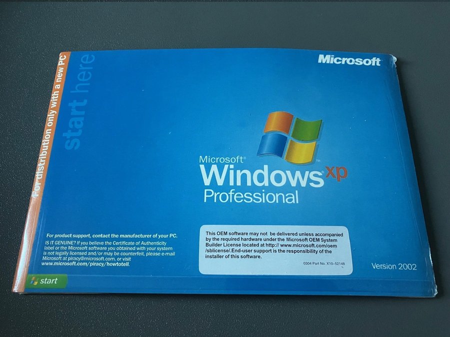 Microsoft Windows XP Professional - inplastad med licensnyckel