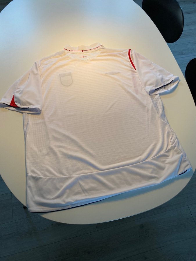 2005-2006 England shirt