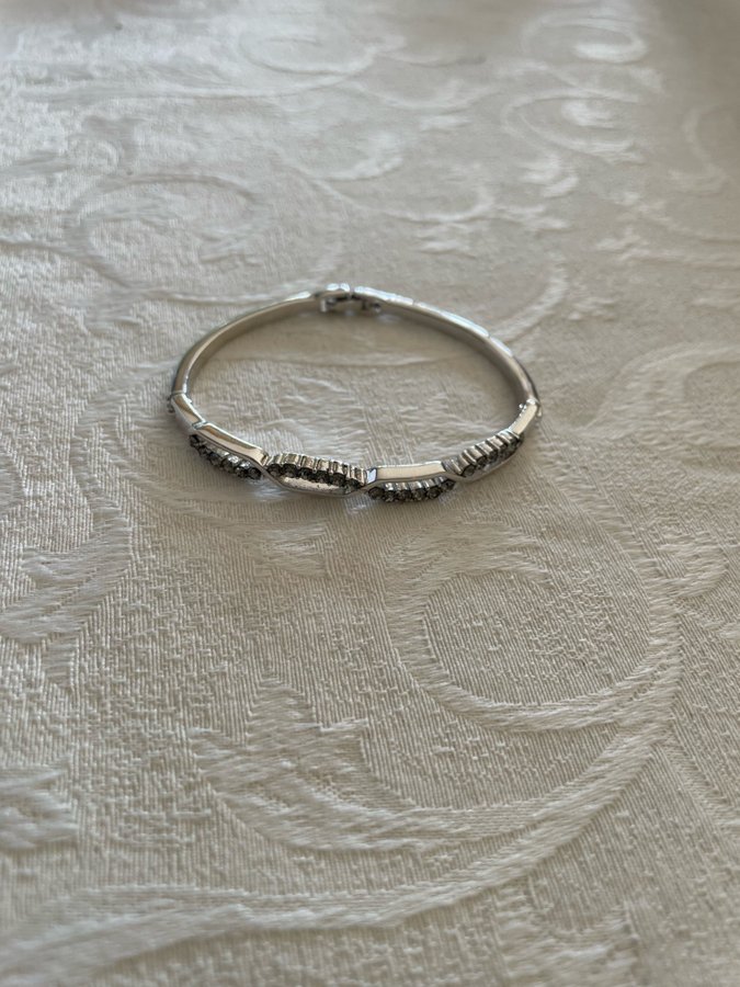 Silverfärgat armband, bijouterie