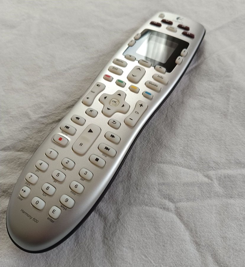 Logitech Harmony 600 - Universal remote - Multifjärr