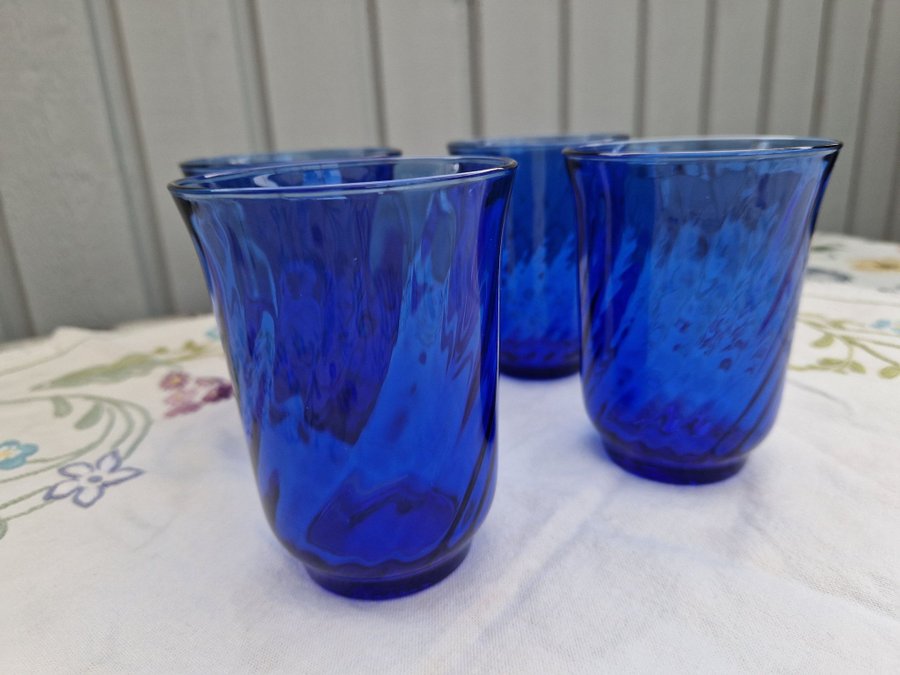 COBALT BLÅ GLAS ARCOROC 4 ST FRANCE RETRO