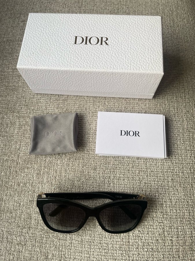 Dior Solglasögon