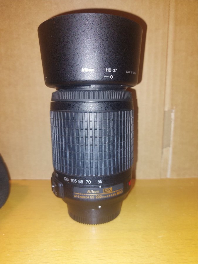 Nikon, AF-s Nikkor - 55-200 1:4-5.6G ED VR