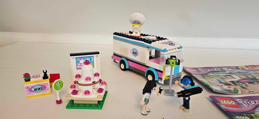 Lego Friends 41056 - Heartlake News Van