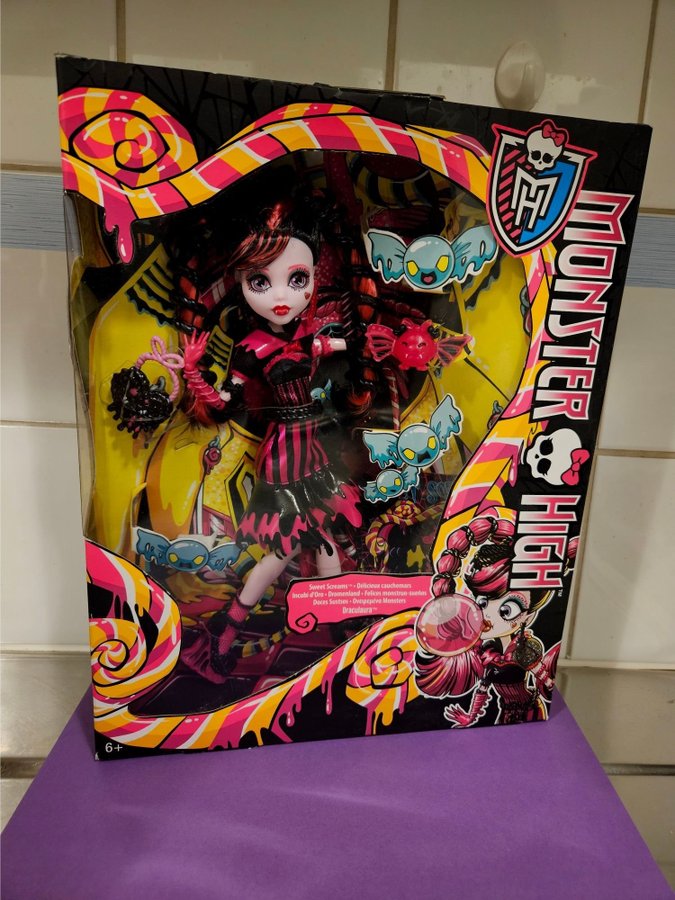 Monster High Draculaura Sweet Screams docka