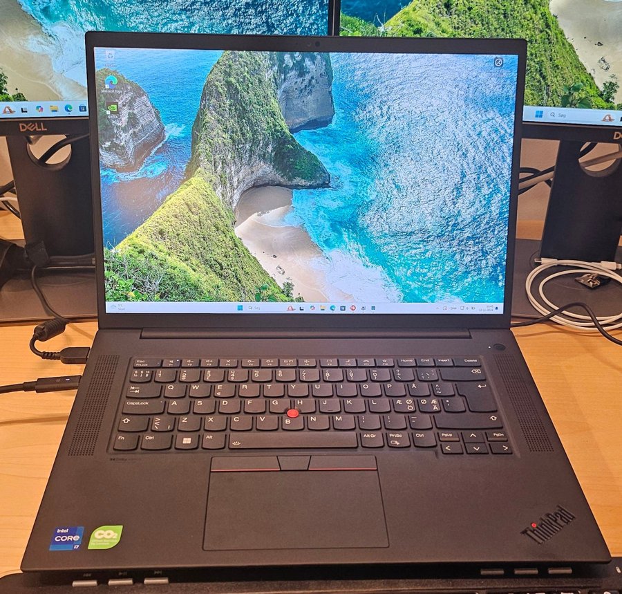 Lenovo ThinkPad P1 Gen4 workstation bærbar PC, i7 cpu, 32GB ram, 512GB SSD