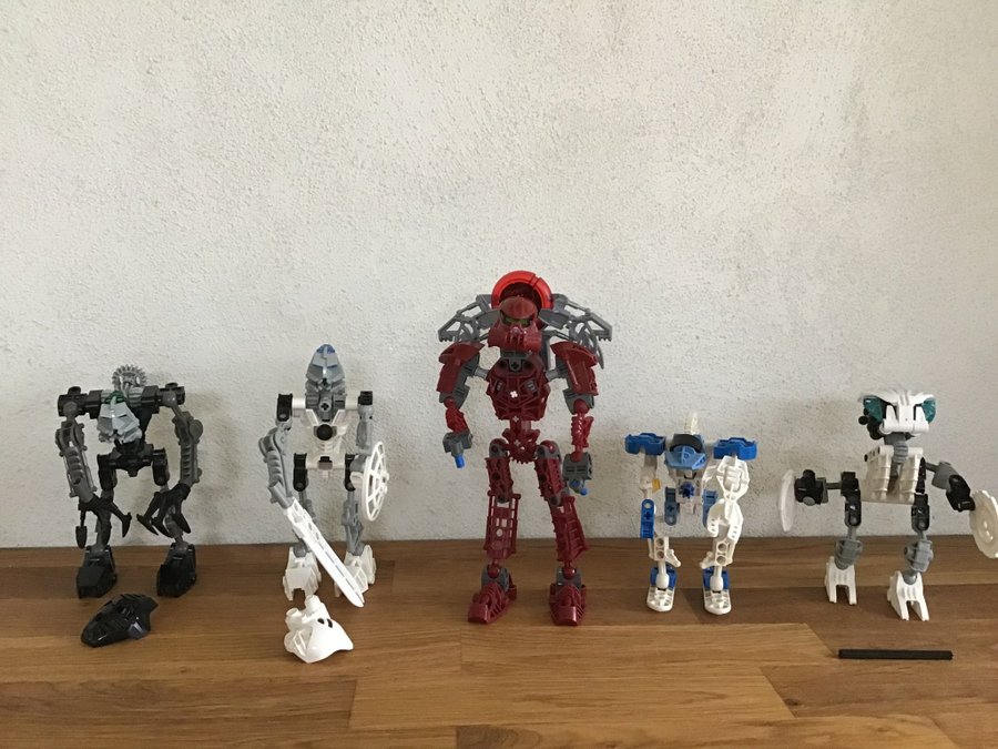 5 Lego Bionicle - Onua, Kohrak, Kopaka, Toa Vakama