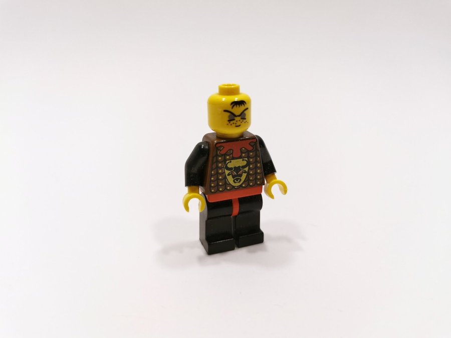 Lego - figur - minifigur - castle - soldat - riddare - oxe - brun