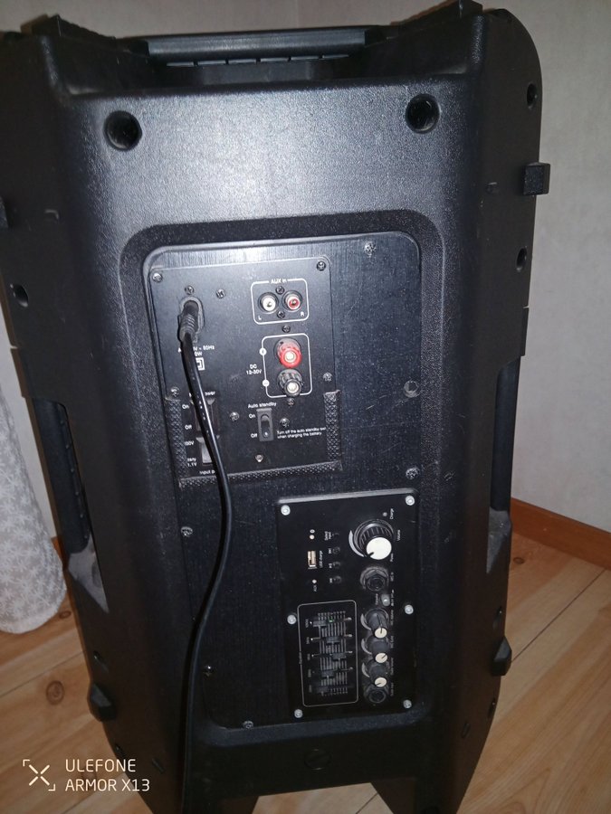 M-Audio ASR12 ( Bt högtalare )